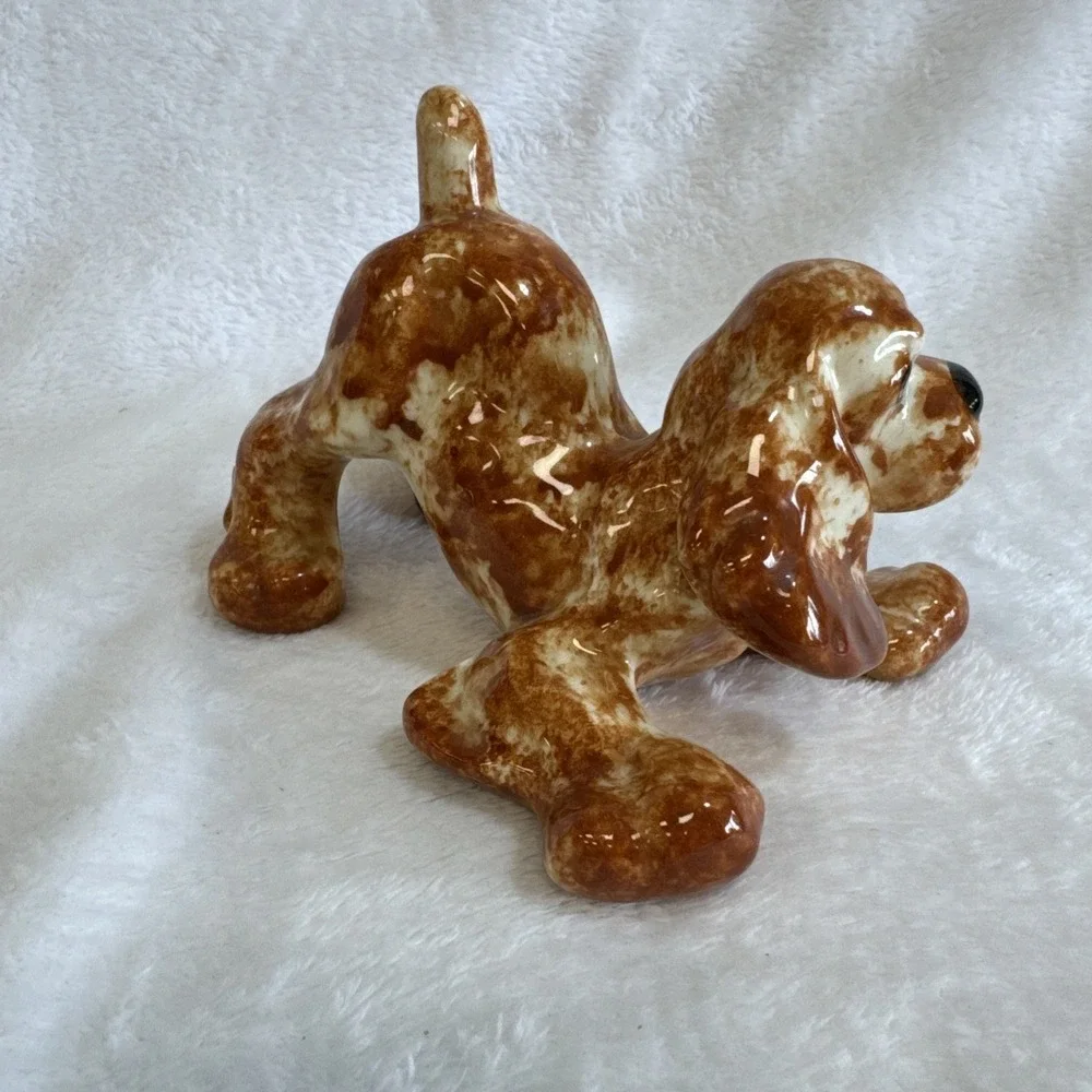 Vintage Ceramic Cocker Spaniel Dog Figurine Playful Pose Brown‎ White